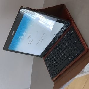 Samsung Galaxy Note Pro 132GB Black With Pen + Keyboard + Case + Charger